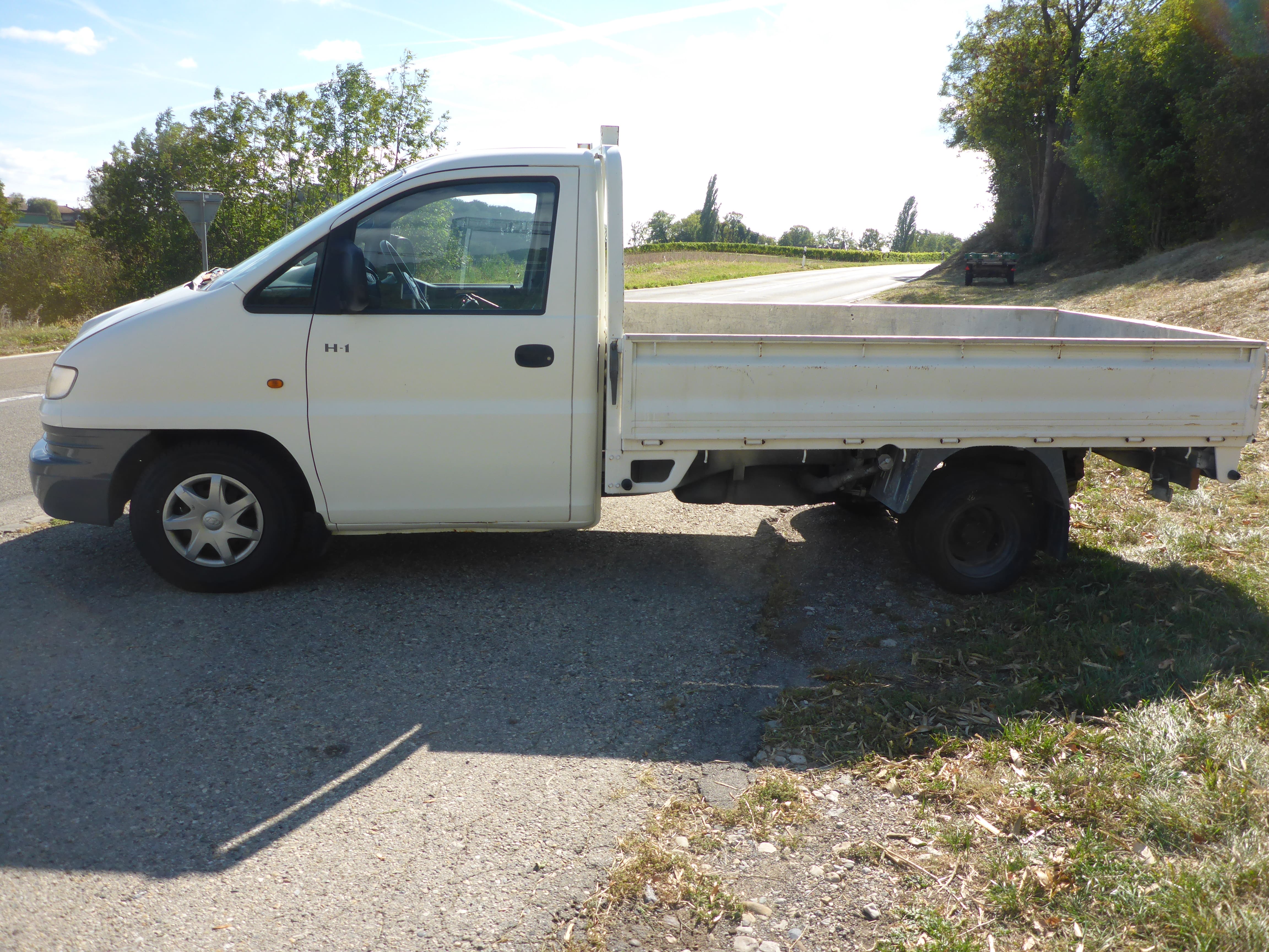 Hyundai H-1 Camionette - Image 2