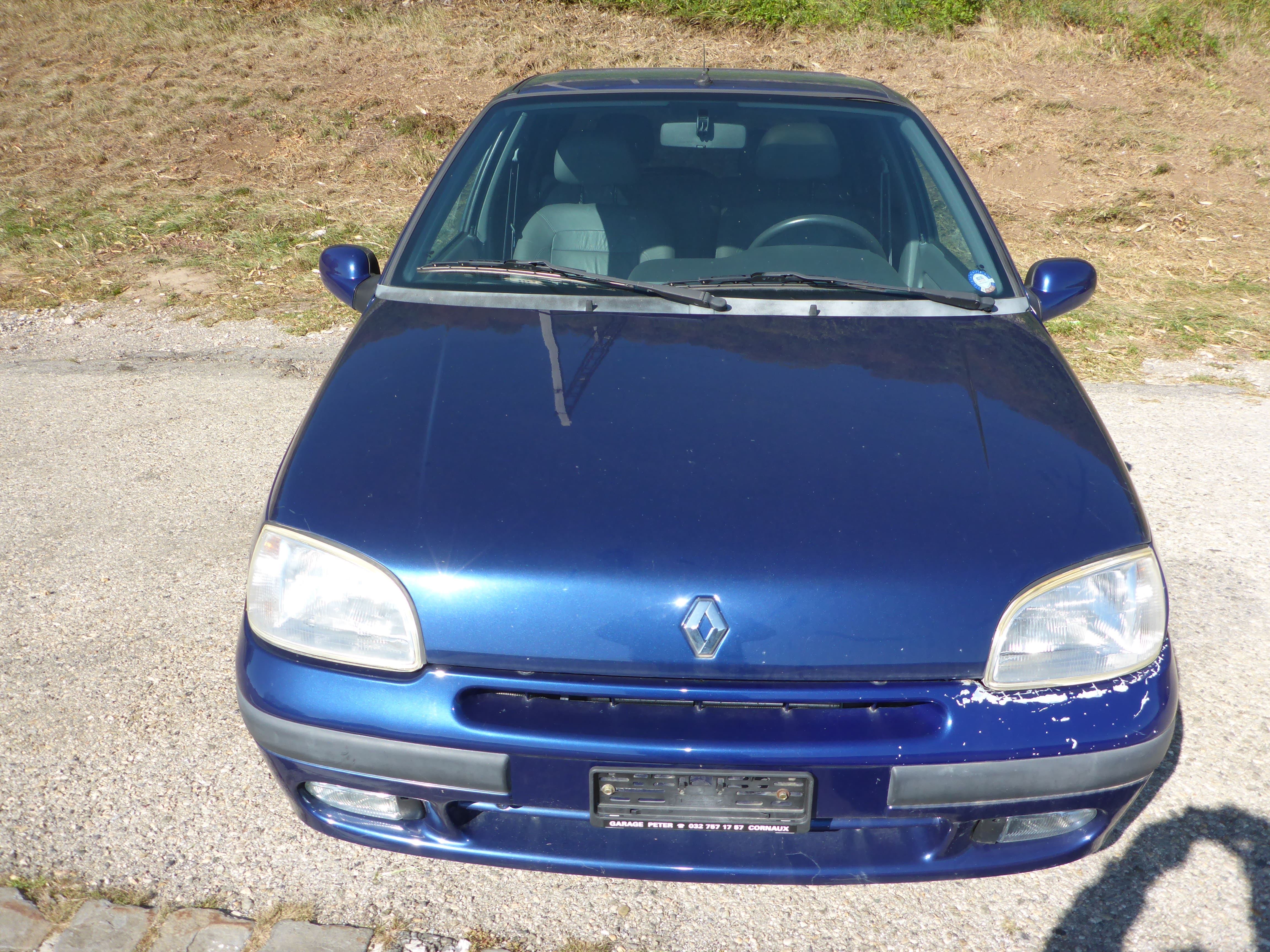 Renault Clio 1.4  - Image 2