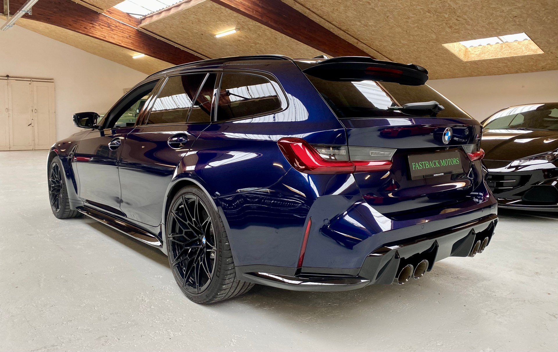 BMW M3 Touring xDrive Competition M - Image 4