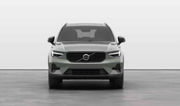 VOLVO XC40 2.0 B3 MH Core - Image 3