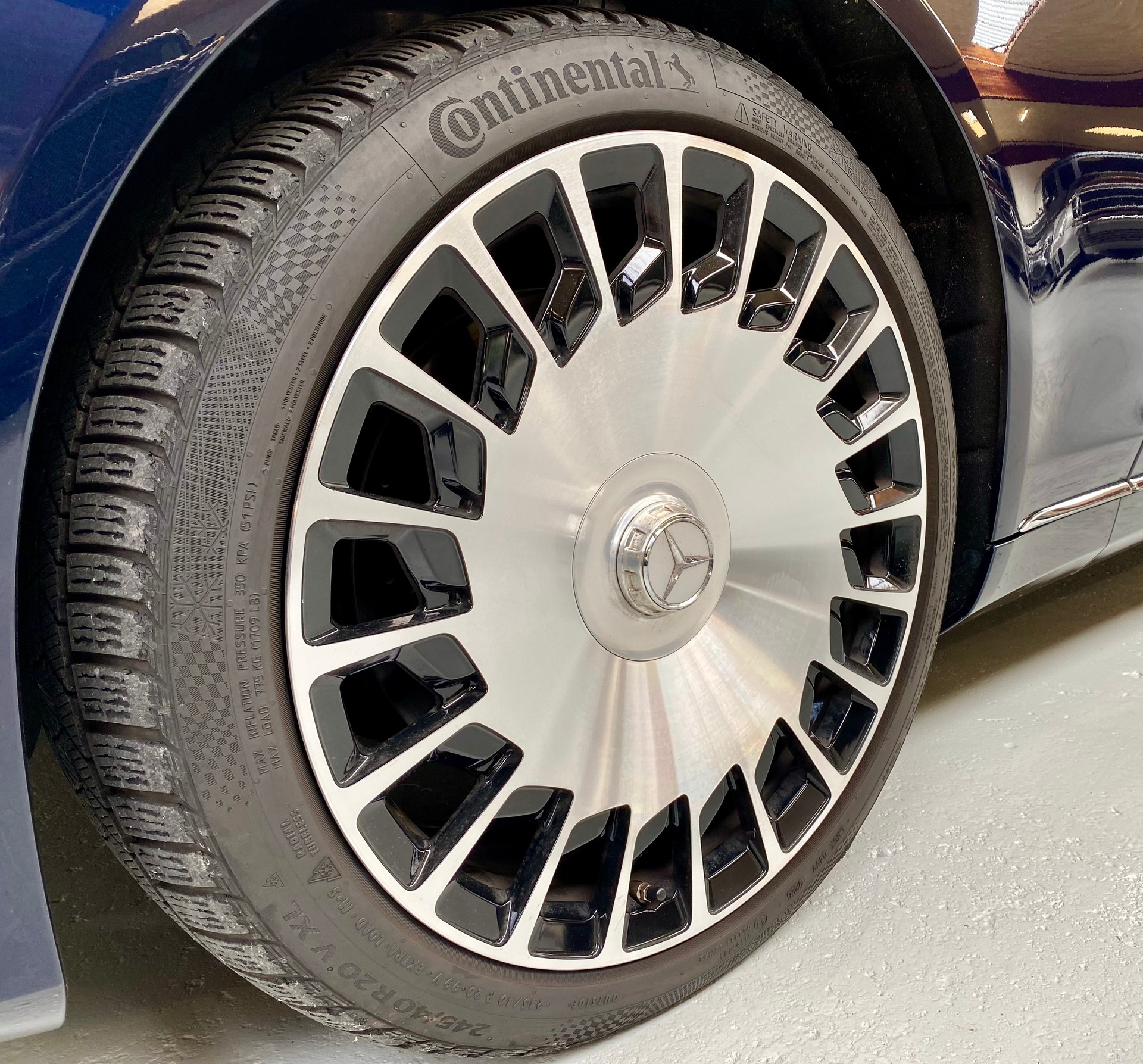 MERCEDES-BENZ S 560 Maybach 4Matic 9G-Tronic - Image 4