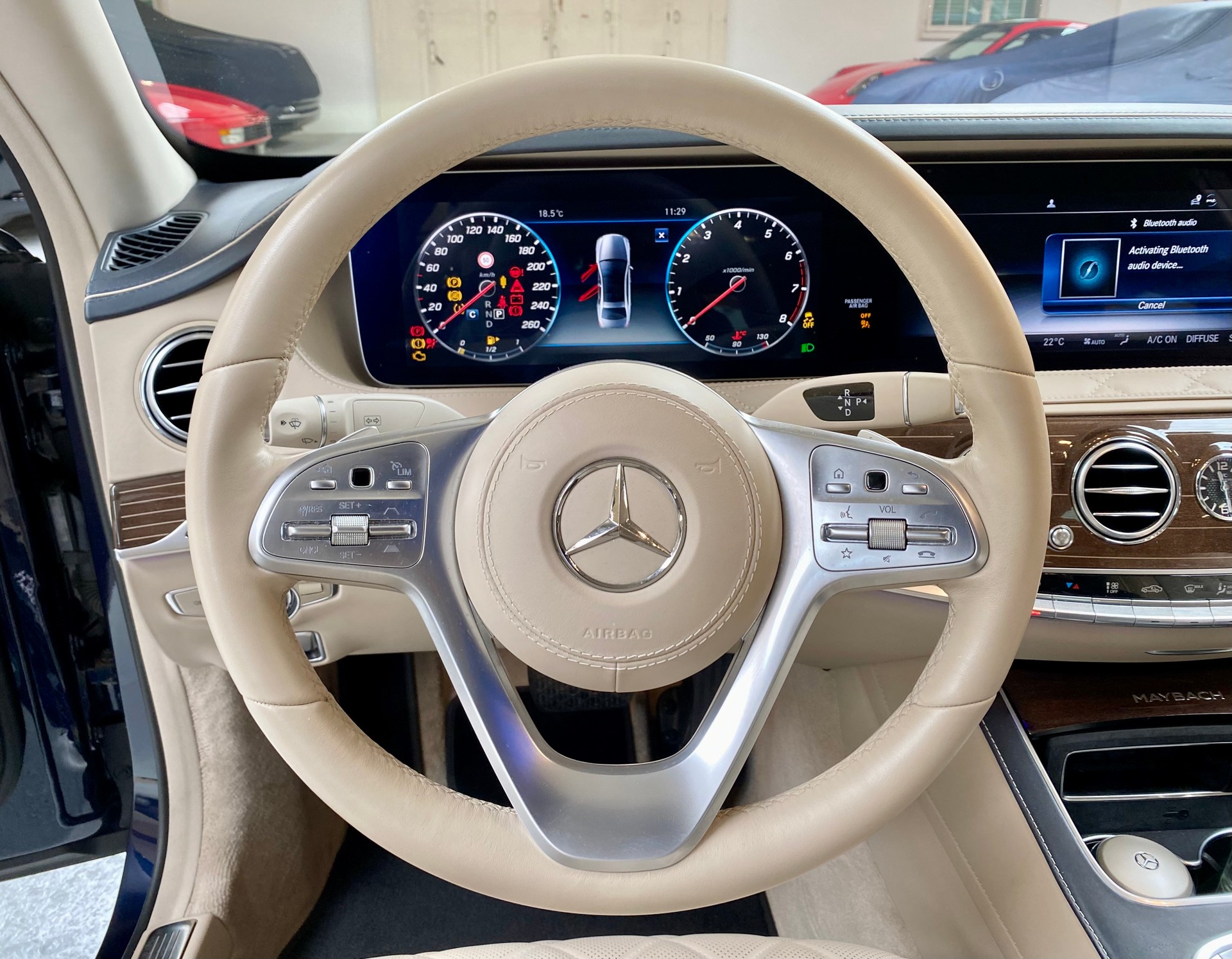 MERCEDES-BENZ S 560 Maybach 4Matic 9G-Tronic - Image 5