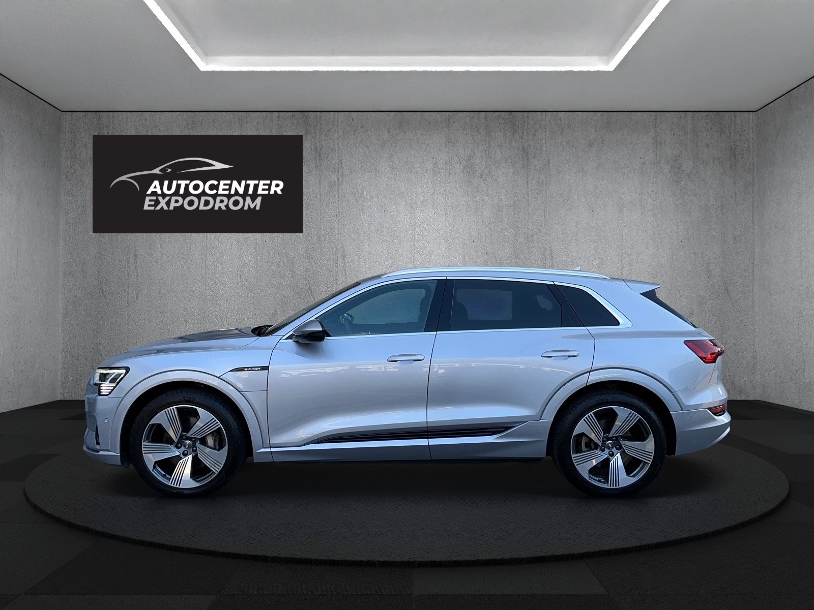 AUDI e-tron 55 S Line quattro - Image 5