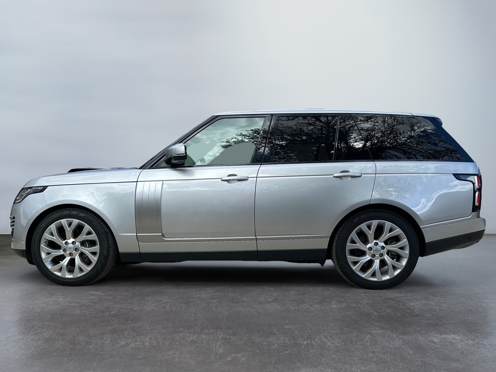 LAND ROVER Range Rover P400e PHEV AUTOBIOGRAPHY - Image 1