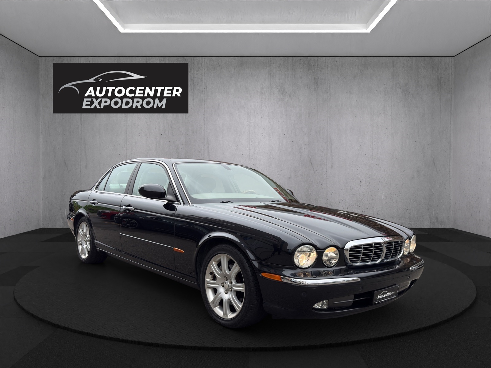 JAGUAR XJ8 4.2 V8 Executive 